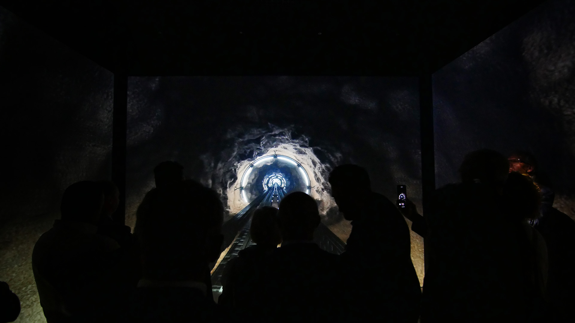 MelindaGoldenTheatre- Esperienza Immersiva - Tunnel